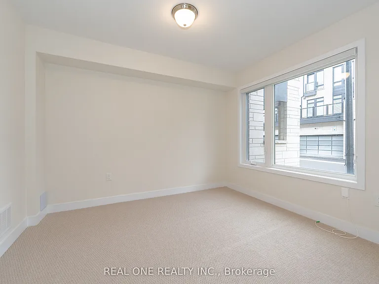 28 Credit Ln — Photo 3