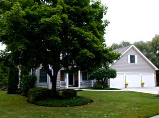 1913 Fox Meadow Ct, Gurnee, IL 60031