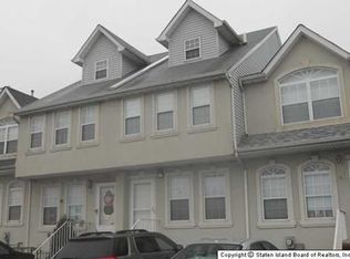 46 Millstone Ct, Staten Island, NY 10314