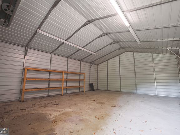 5th image of 565 Killingsworth Rd