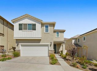 11646 N Delft Ln, Sylmar, CA 91342