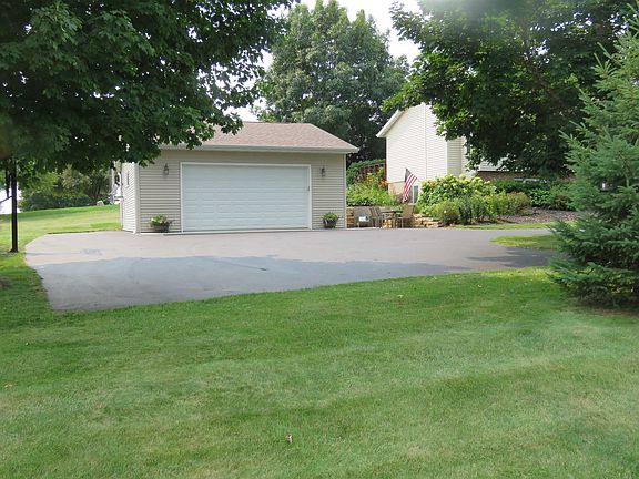 3rd image of W8767 Niblick Rd