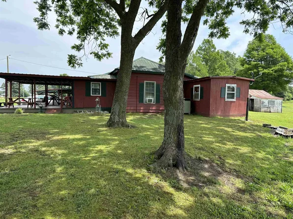 213 Alamo Hwy, Trenton, TN 38382