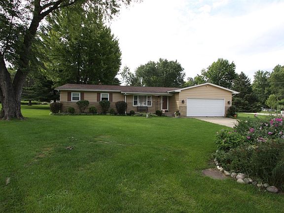 2nd image of 2078 Plum Hollow Cir