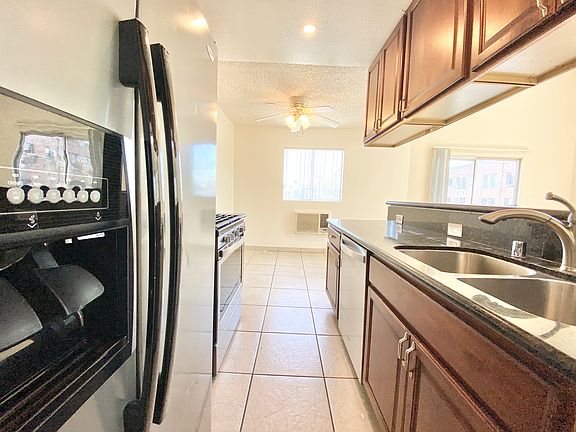 2nd image of 860 S Ardmore Ave APT 304