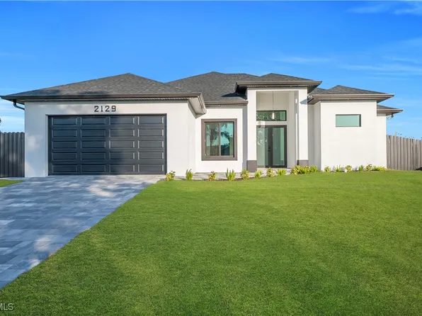 2129 NE 16th Place Cpe, Coral, FL 33909