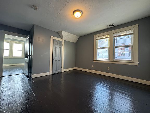 5th image of 40 Dikeman St #3A