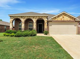 1209 Cheyenne Dr, Aubrey, TX 76227