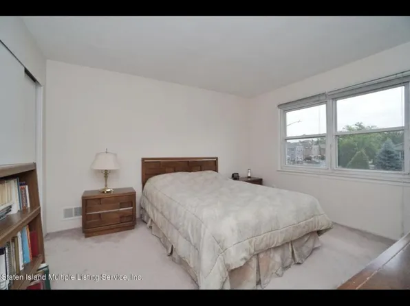 305 Hillman Ave, Staten Island, NY 10314
