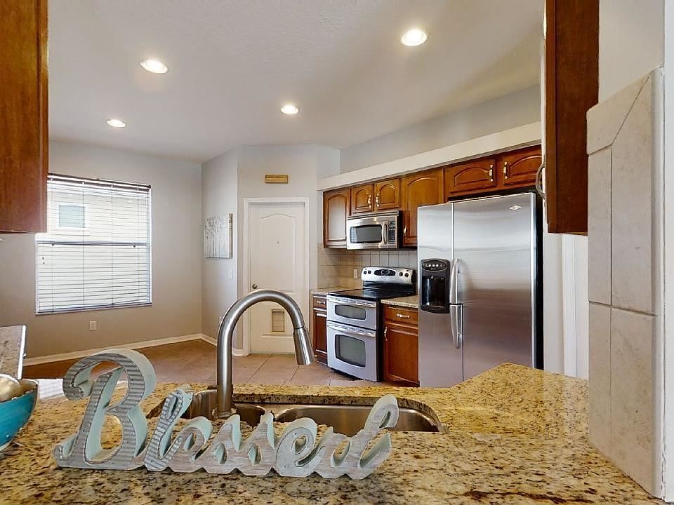 1st image of 7612R Eleanor Wood Ct