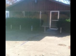907 W Main St, Clarksville, AR 72830