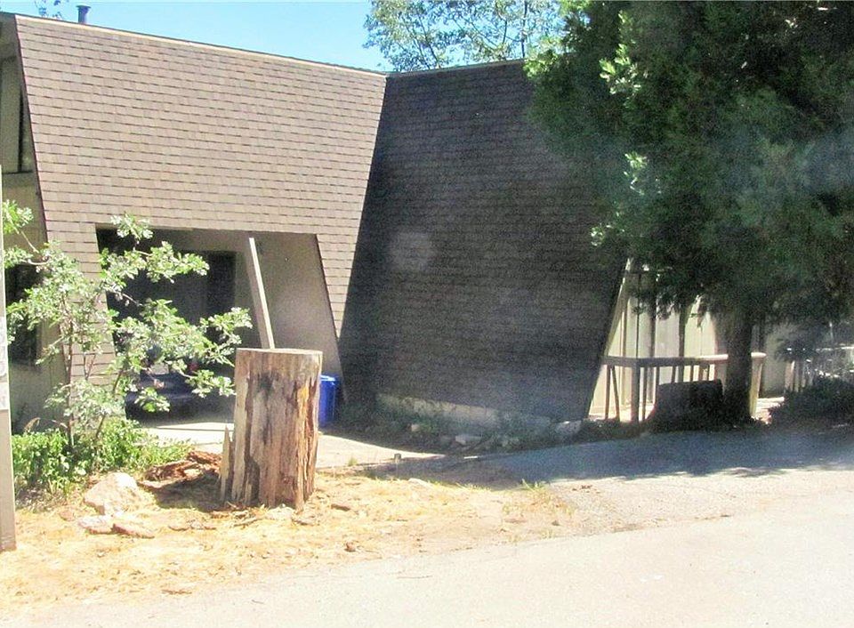 1st image of 851 Como Ln