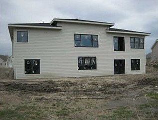 2nd image of 501 NW Watercrest Ct