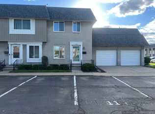 4496 Fifteen Mile Rd, Sterling Heights, MI 48310