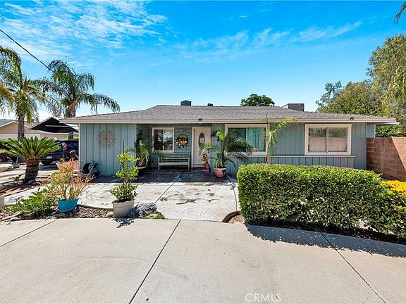 4th image of 41105 Stetson Ave