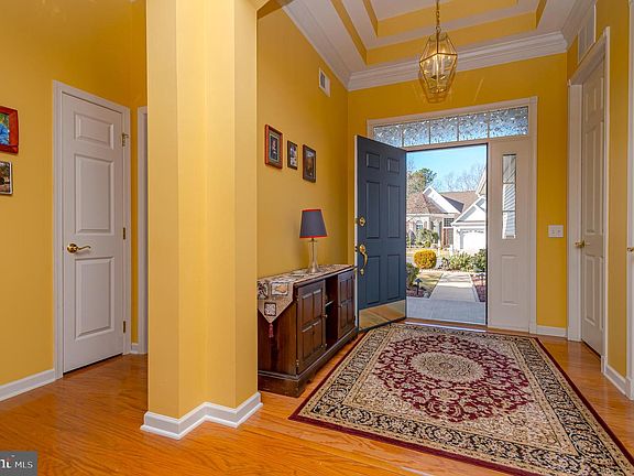 3rd image of 21 Sawgrass St