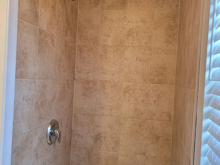 2029 Powell Dr — Photo 15
