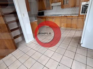 200 S 6th St APT 1, Reading, PA 19602