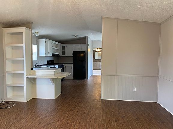 2nd image of 5205 Pleasure Dr