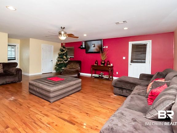 5th image of 5429 Colonial Oaks Dr N