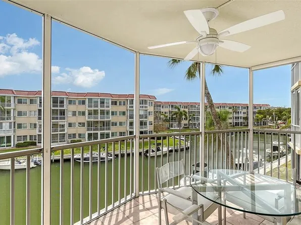 1250 N Portofino Dr APT 303, Sarasota, FL 34242
