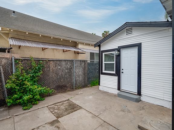 2nd image of 3847 41st St #3847