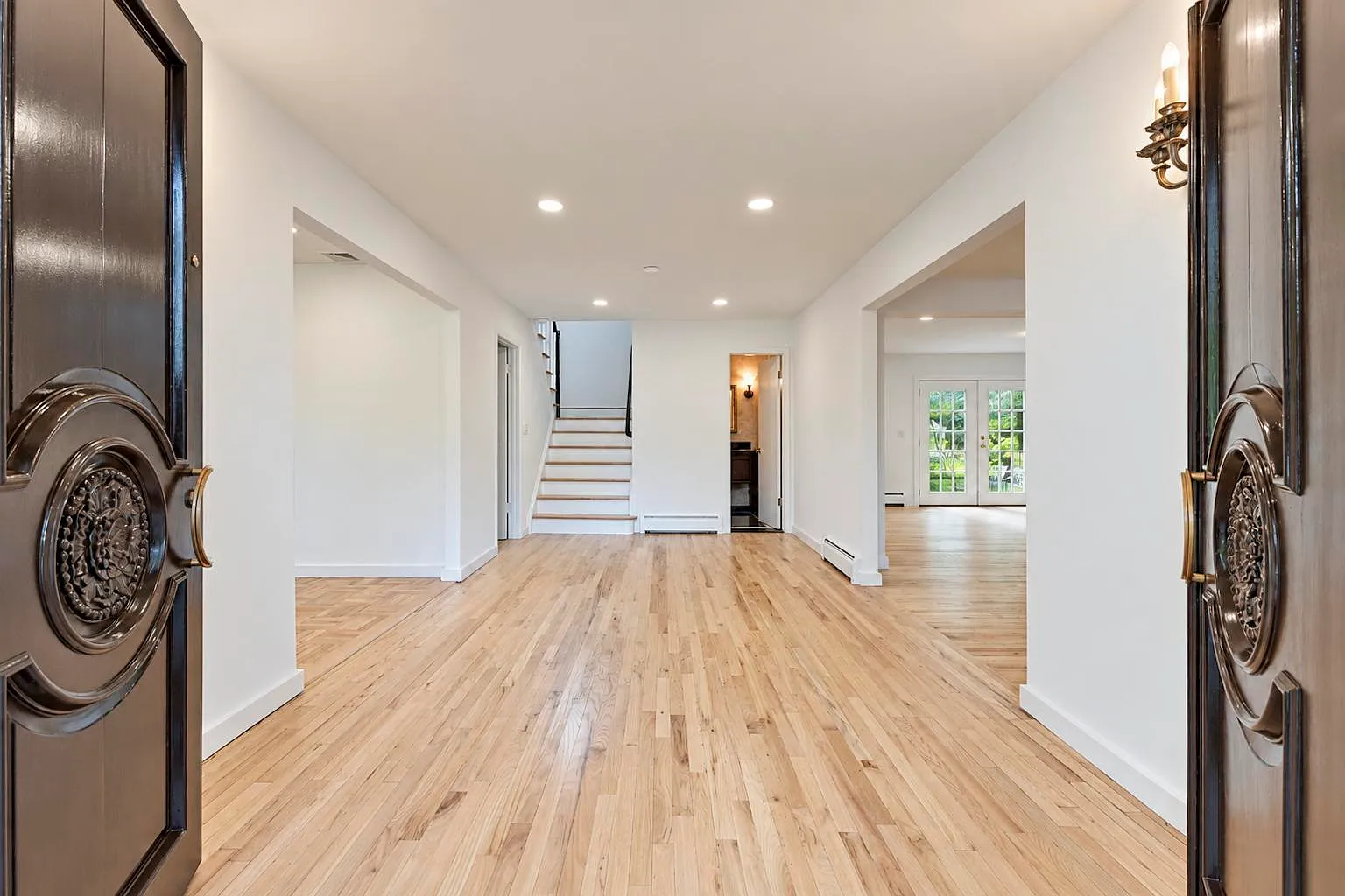 5 bed, 3.5 bath, 3600 sqft, $14,000 — Photo 4