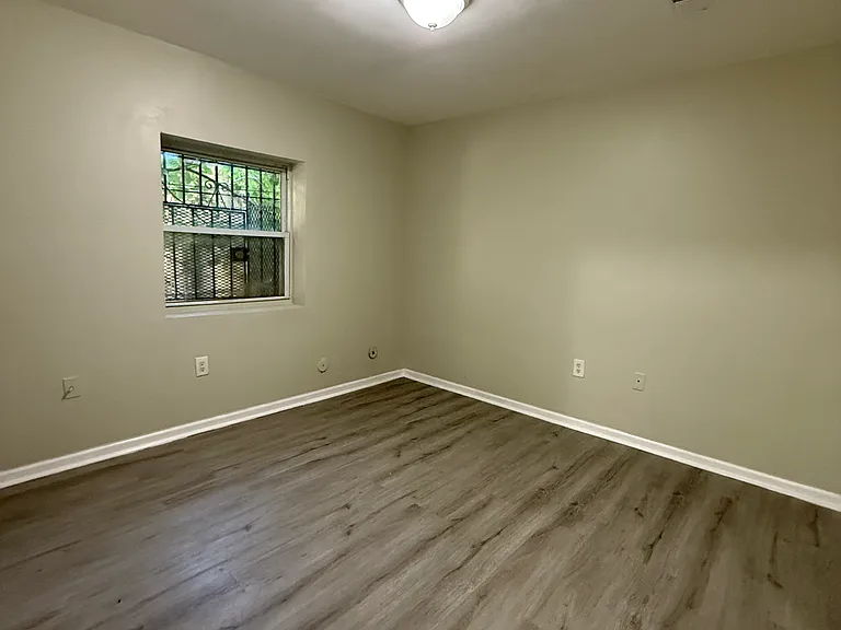 961 Bergen St #1L — Photo 5
