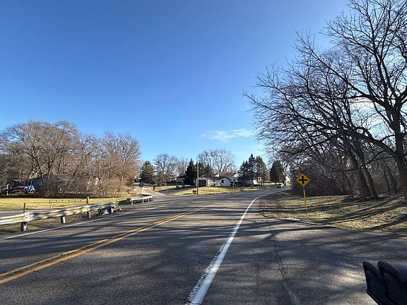 4th image of 5701 Fox Lake Rd