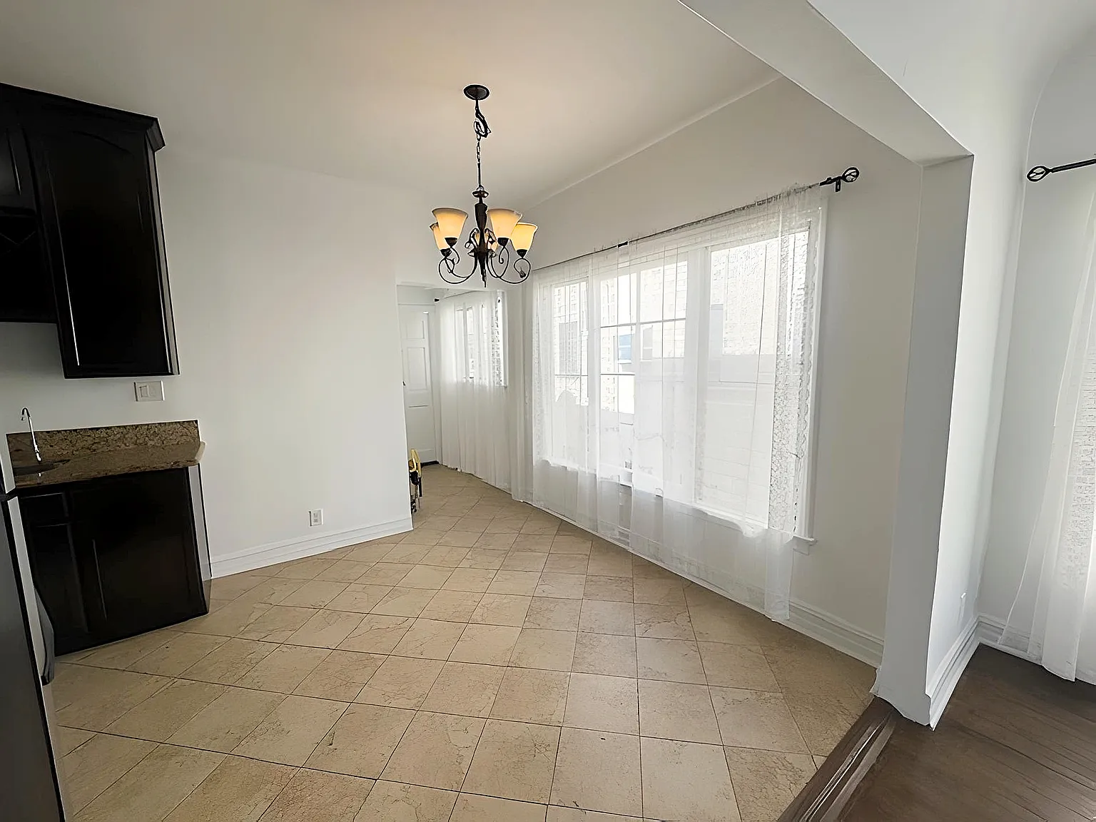 2 bed, $2,995 — Photo 4