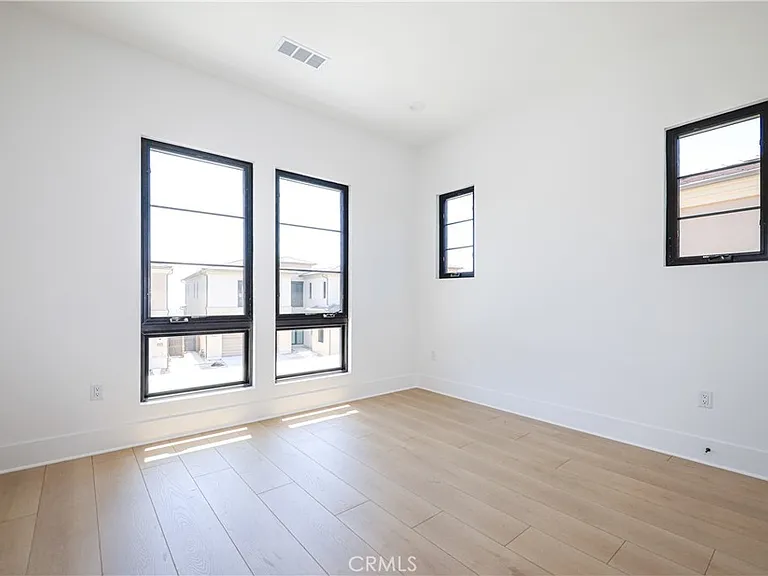 446 Ridgecrest — Photo 31