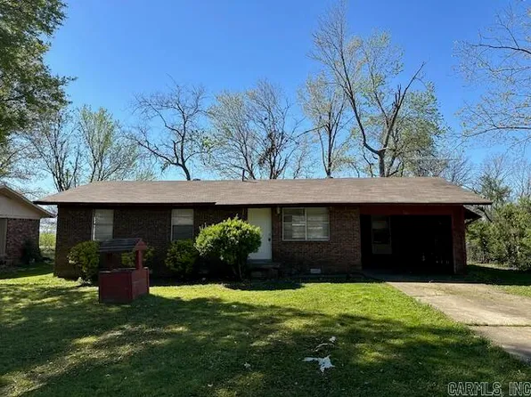 107 Plantation Dr, Lonoke, AR 72086