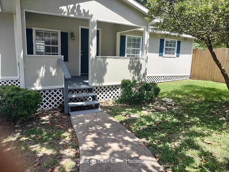 25402 Redwood Ln — Photo 2