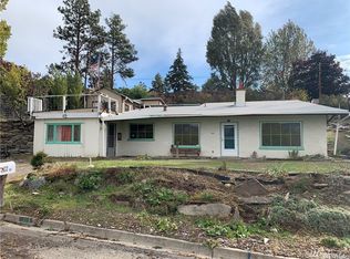113 SW State St, Tonasket, WA 98855