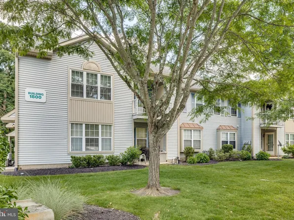 1804B Denham Ct, Mount Laurel, NJ 08054