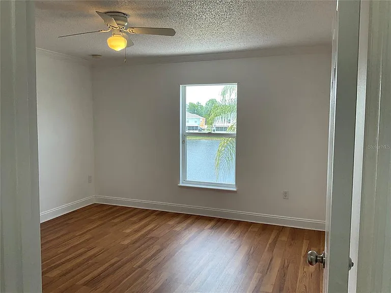 10318 Laxton St — Photo 15