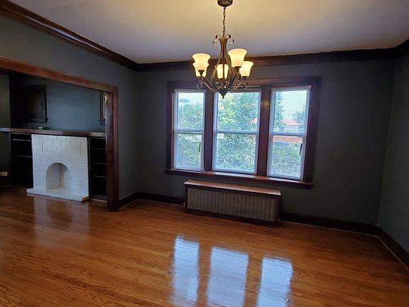 3rd image of 5149 N Leclaire Ave APT 1