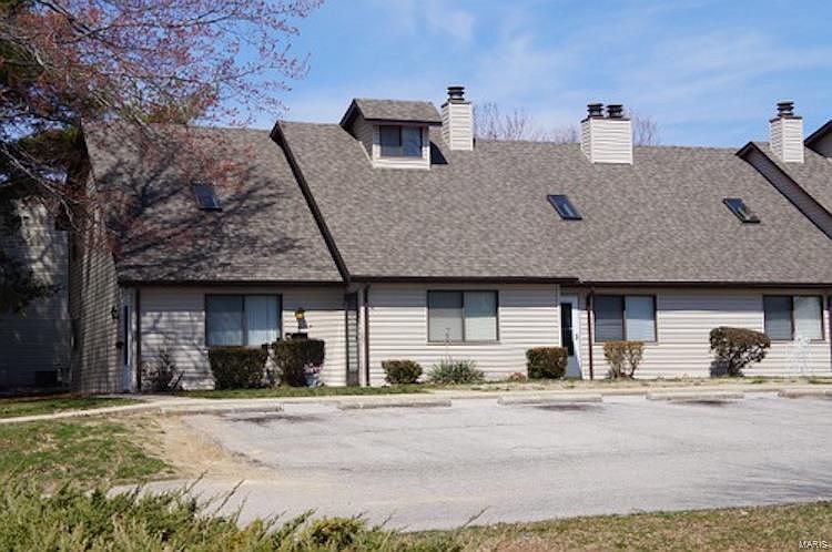 1st image of 814 White Oak Dr APT 5