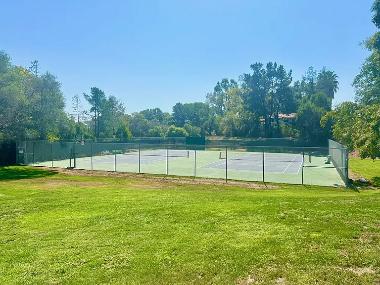 37 Creekridge Ct — Photo 33
