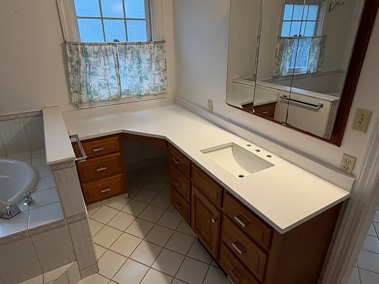 76 Walnut St — Photo 31