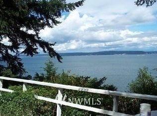 1086 Serenity Pines Ln, Greenbank, WA 98253