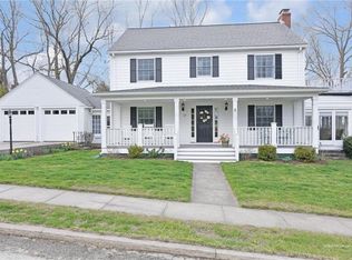 47 Melrose St, East Greenwich, RI 02818