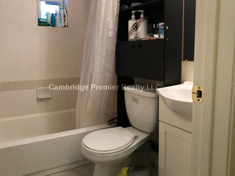 1 Union St #3 — Photo 11