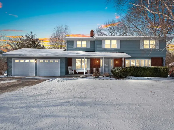 3258 Peterson Rd, Green Bay, WI 54311