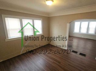 1042 Gillett St, Port Huron, MI 48060