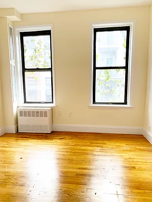 Rented by Waverly Realty Associates | media 24