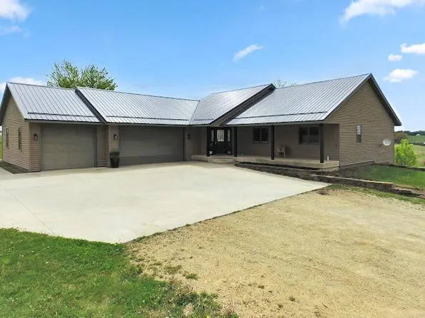 W5493 Center Road, Monroe, WI 53566