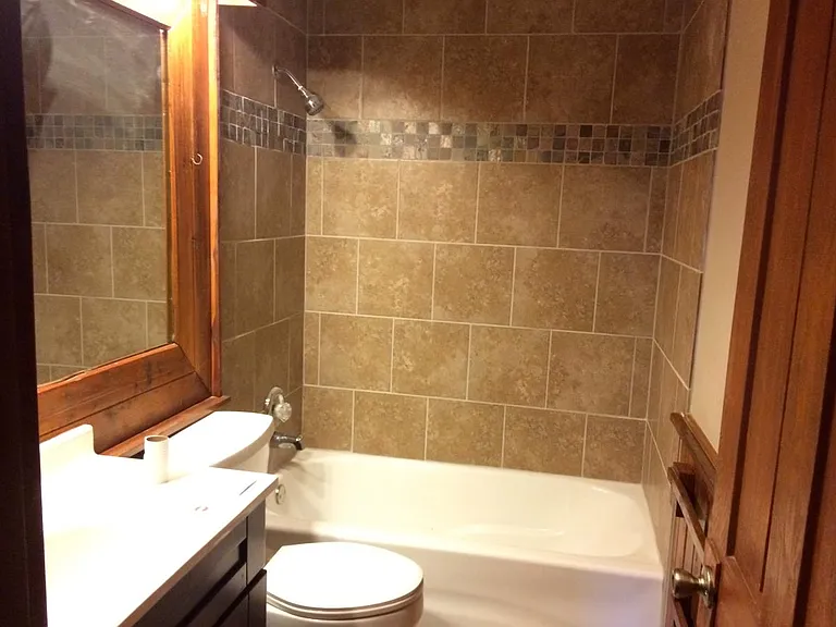 118 Green St #UPPER — Photo 4