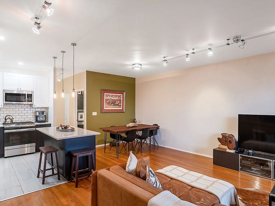 1st image of 2079 E 38th St #1C