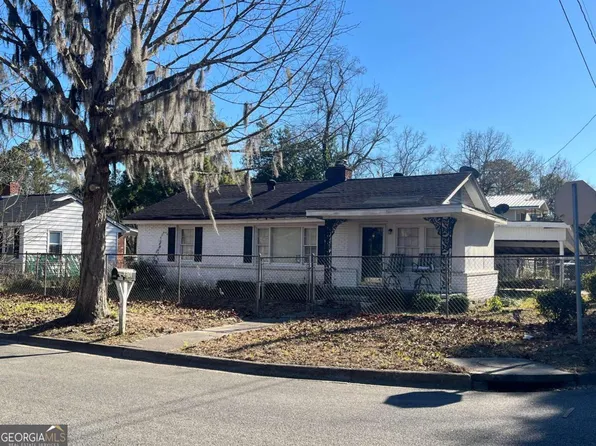 2201 Alaska St, Savannah, GA 31404